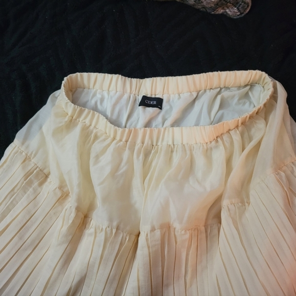 Cider Curve SET Skirt and Cardigan SET 4X - Picture 6 of 7